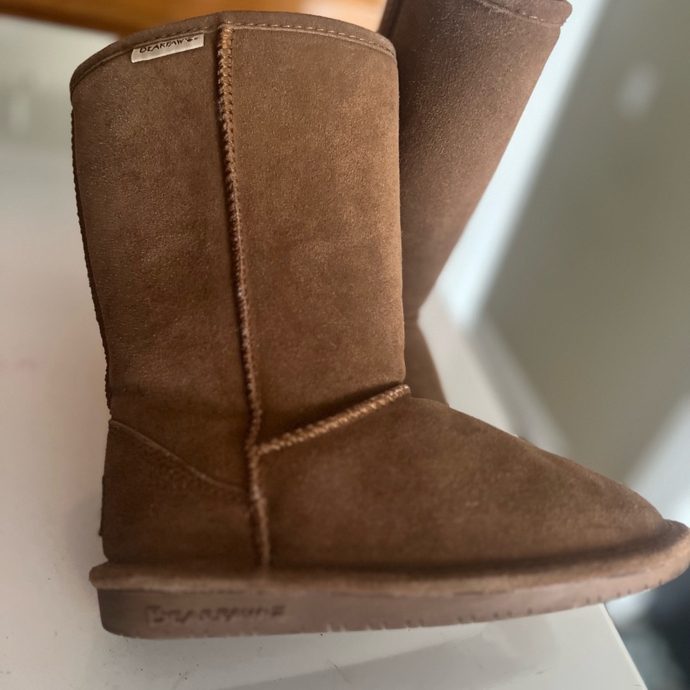 Bear paw girl boots